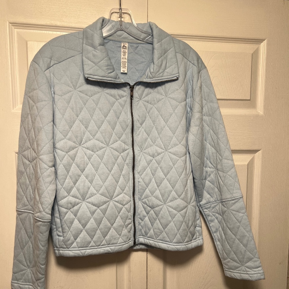 Crop zip up